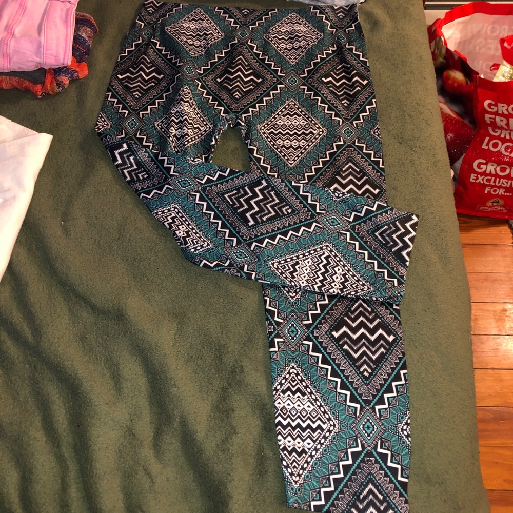 Abstract Leggings